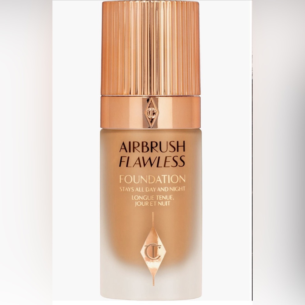 Charlotte Tilbury airbrush flawless foundation